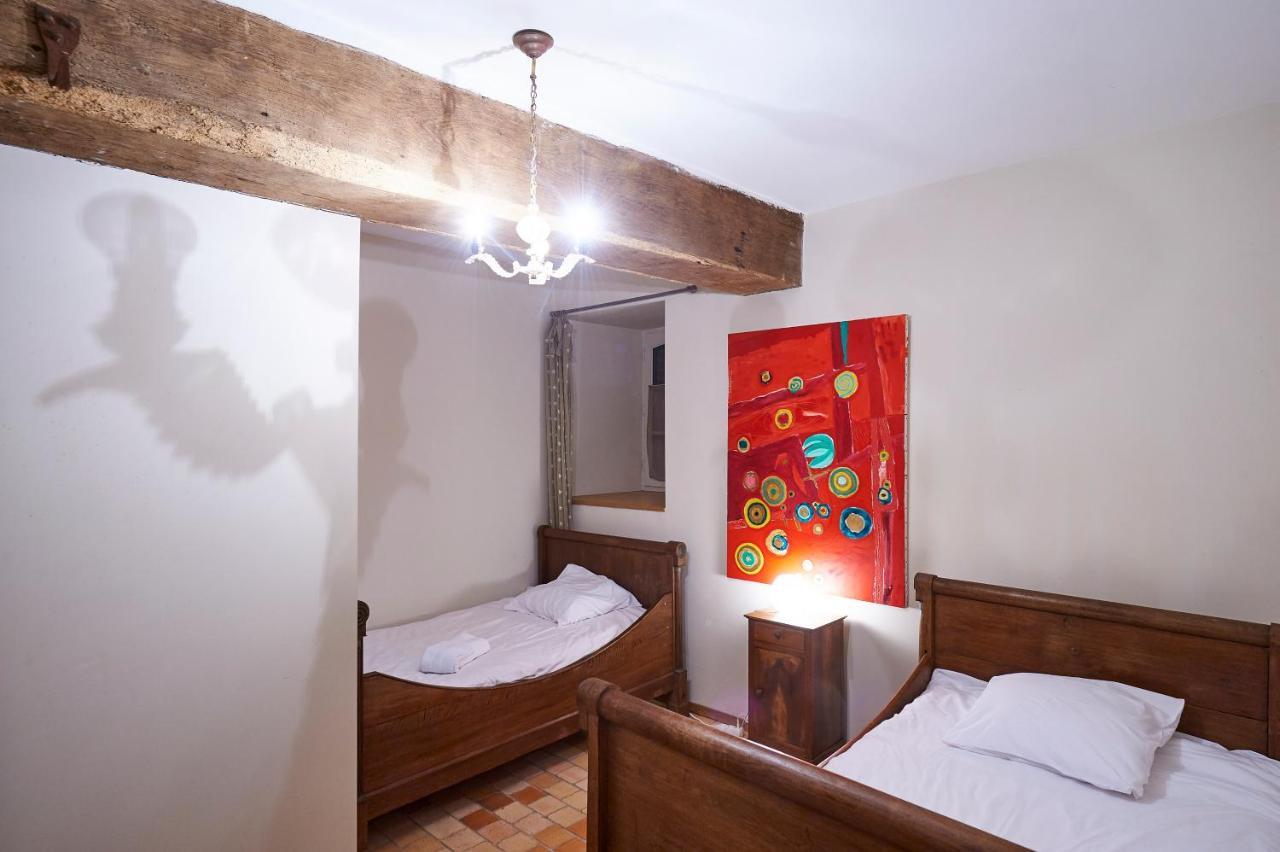 Gite La Terrasse - Manoir Le Plessix Madeuc Corseul Dış mekan fotoğraf